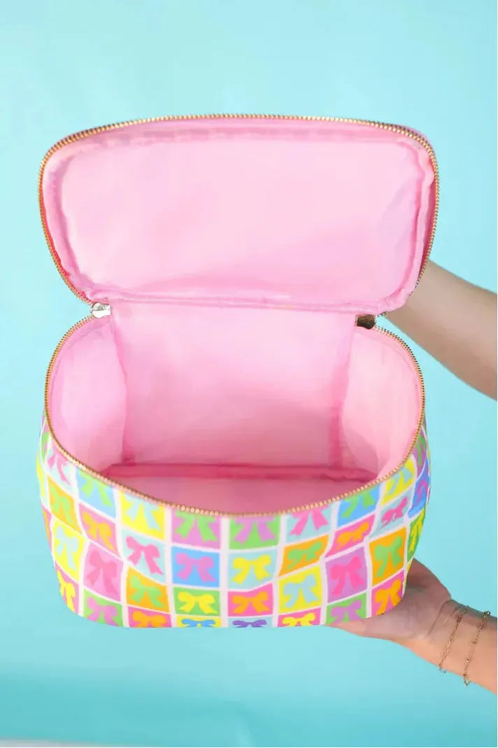 Bow Bonanza Travel Bag