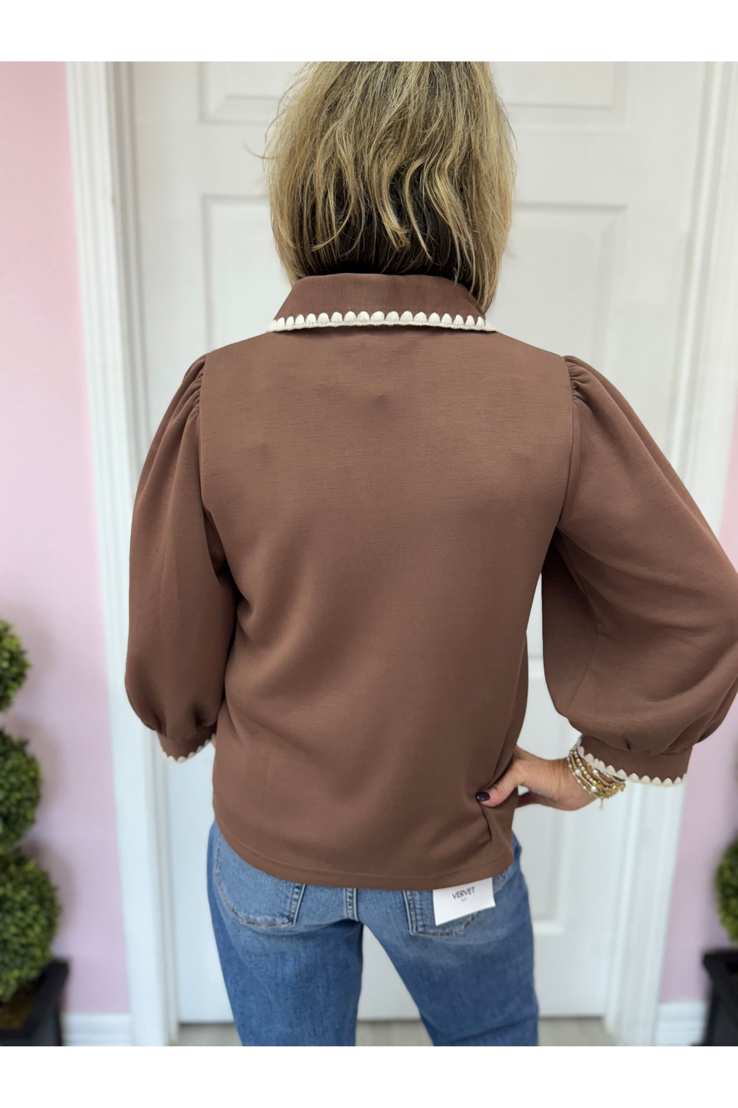 Anna 3/4 Sleeve Scallop Trim Top