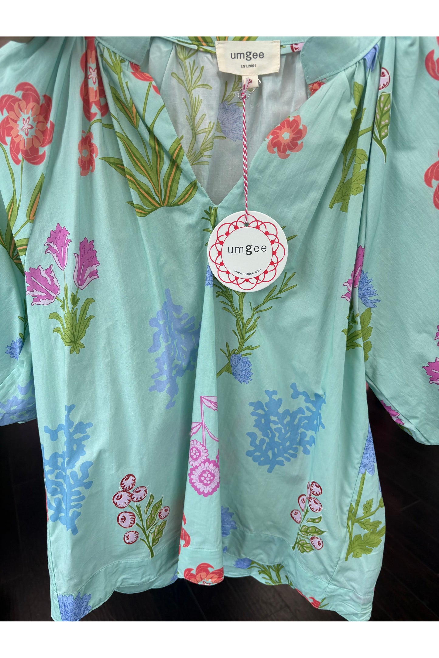 Gorgeous Floral Scallop Edge Blouse