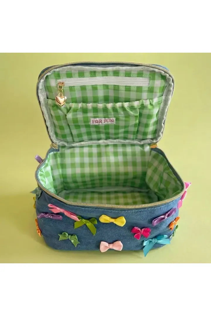 Bella Train Case