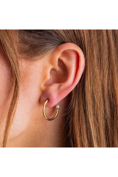 Small Hoop With Pearl
