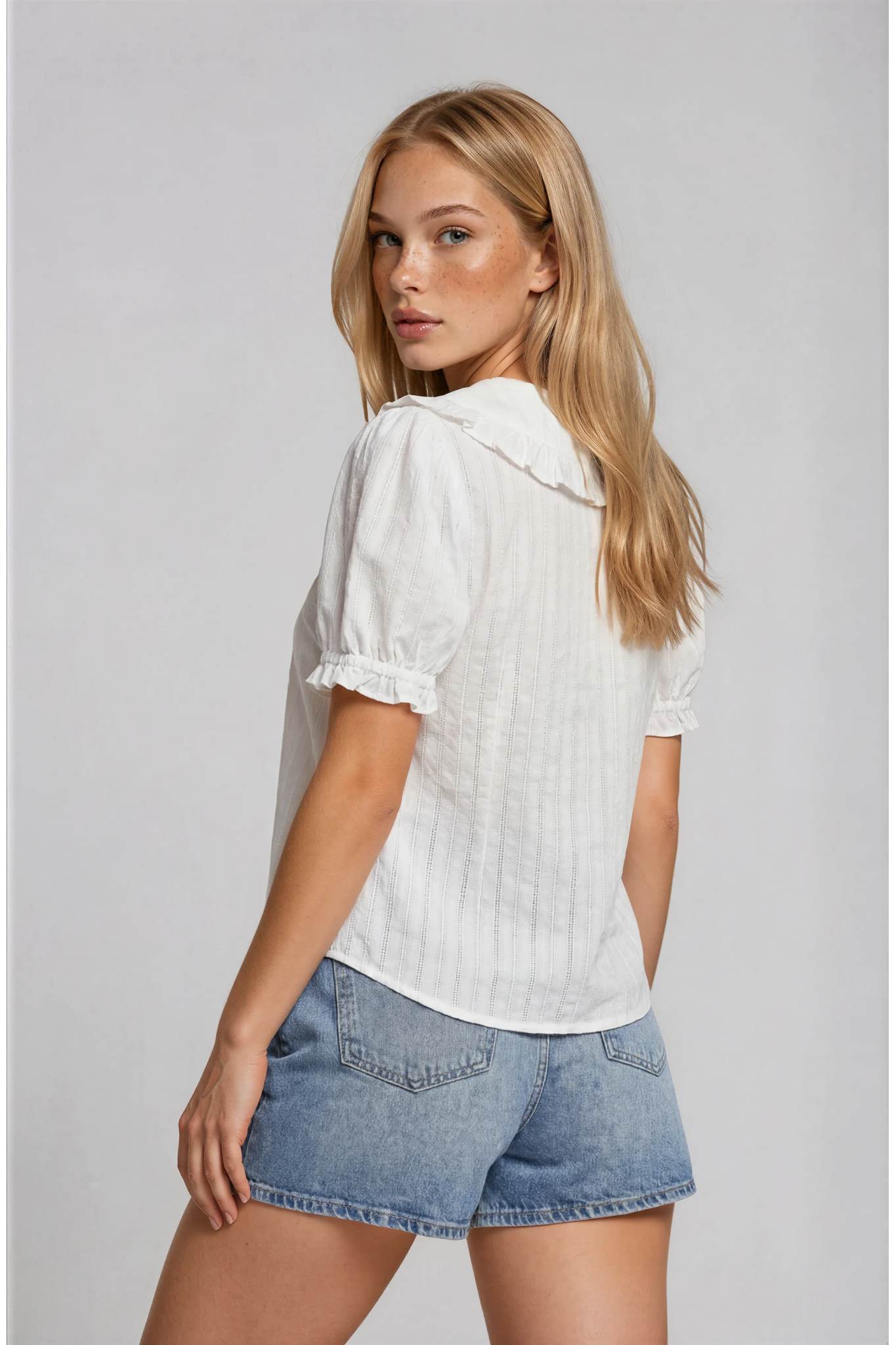 Caroline Peter Pan Collar Blouse
