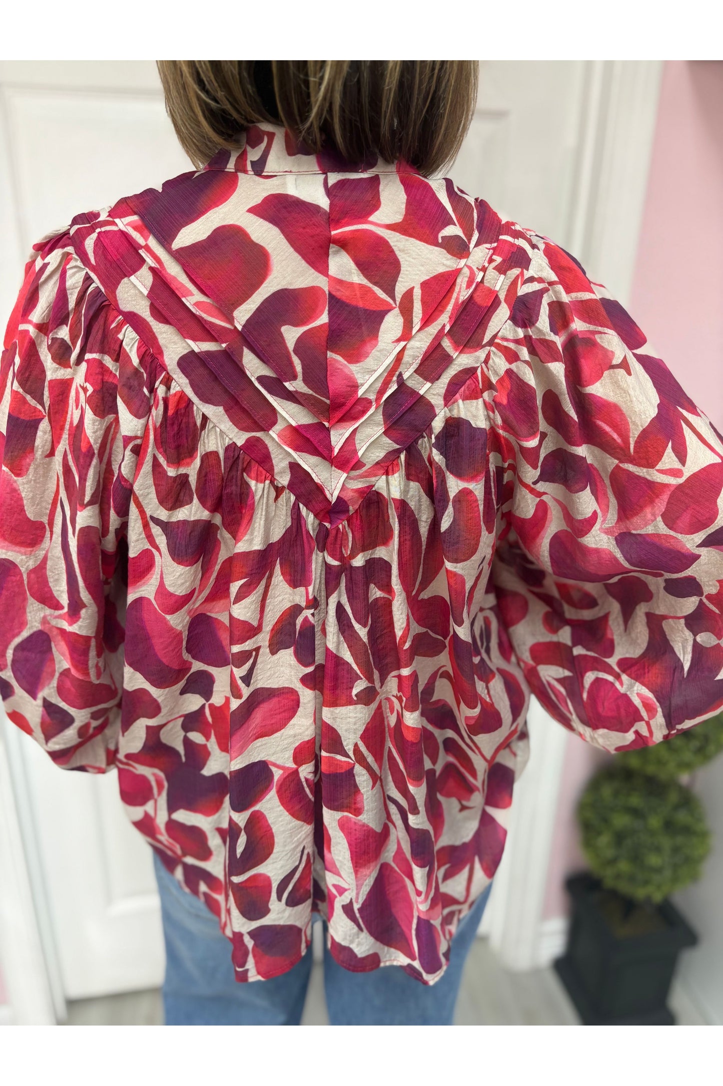 Hannah Leaf Pattern Button Down Blouse