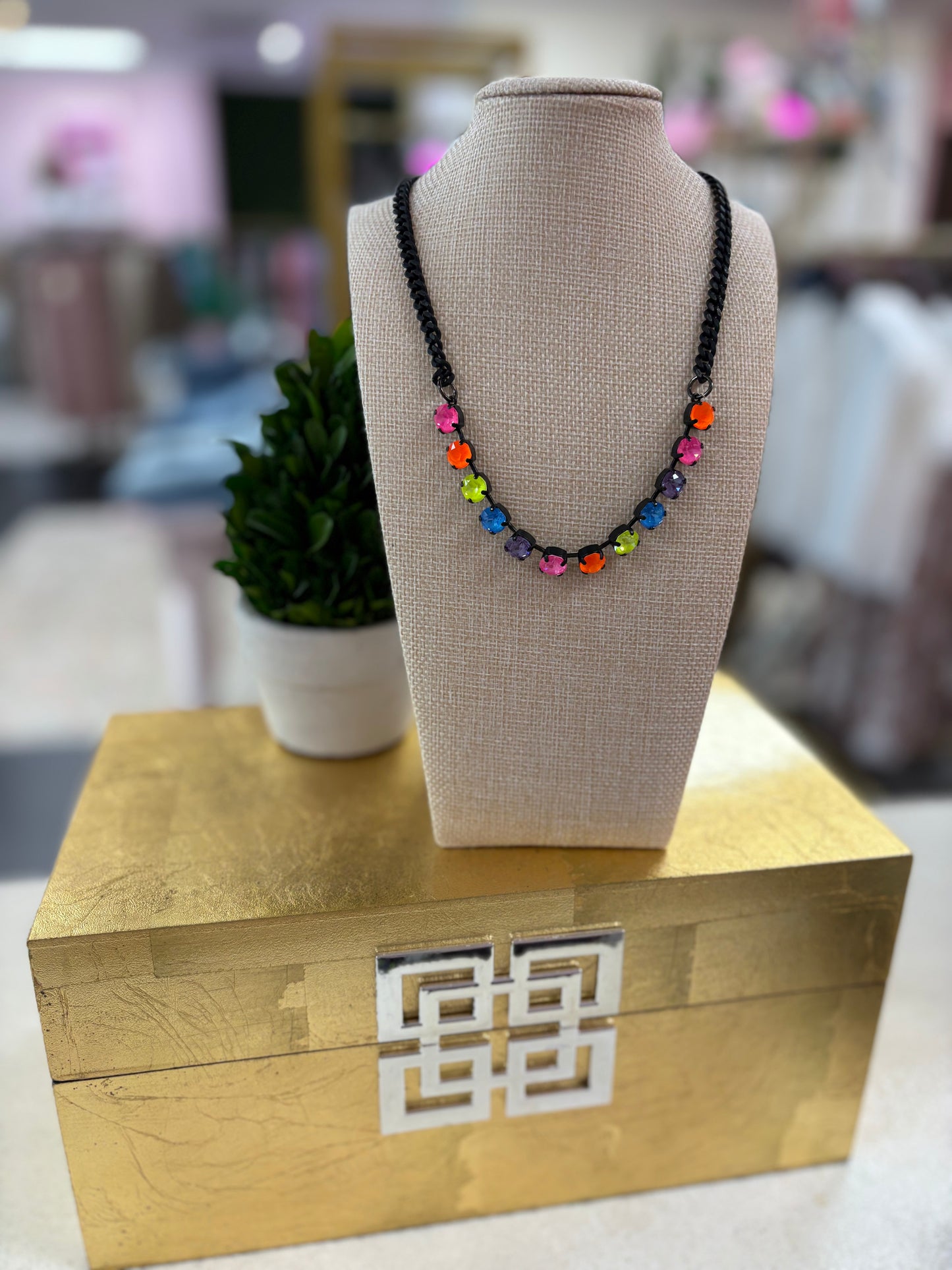 Tova Mini Oakland Necklace Smutt Neon