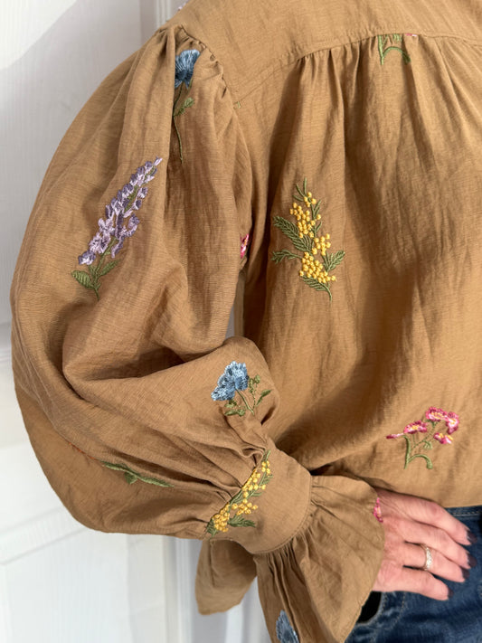 Patricia Embroidered Flowers Blouse