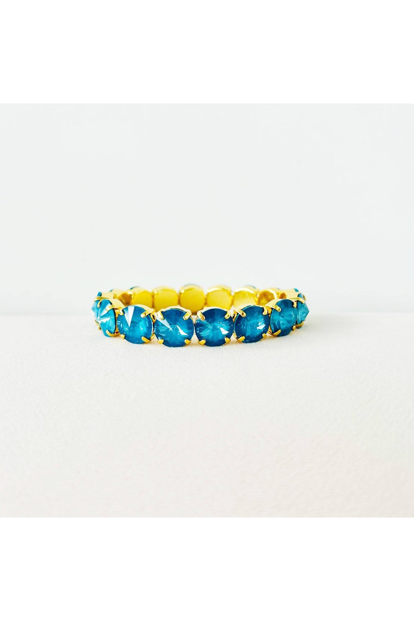Tova Croatia Stretch Bracelet in Solids