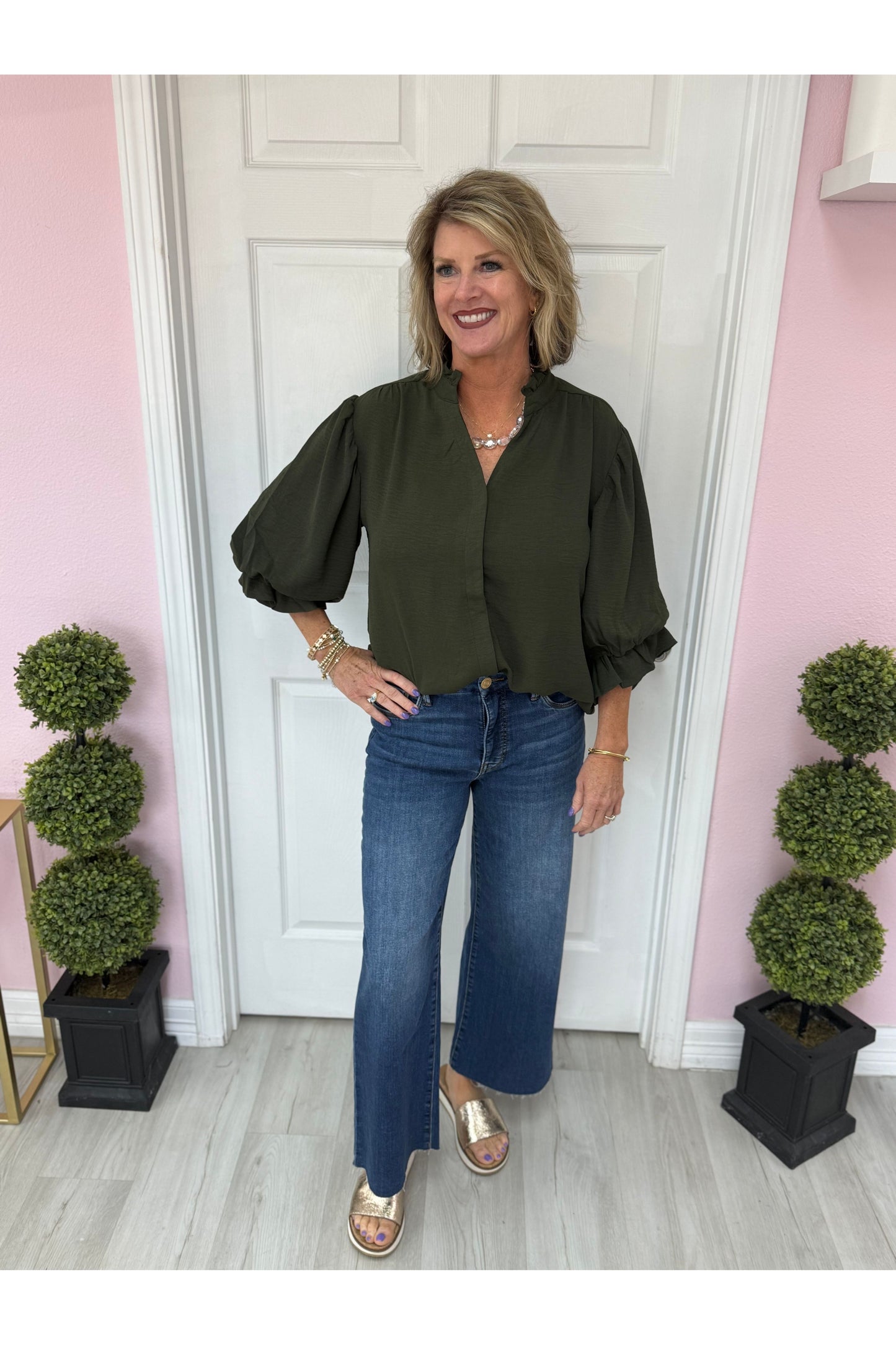 3/4 Sleeve Gathered Balloon Sleeve Blouse