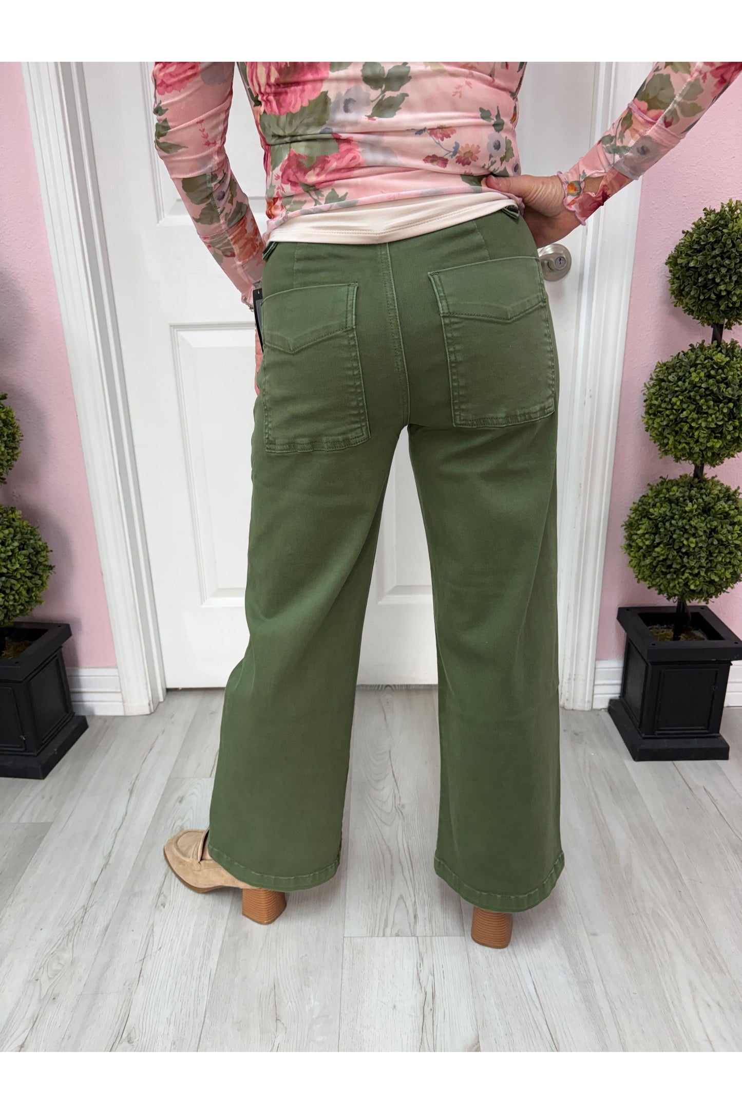 Meg High-rise Wide Leg Twill Pants With Front & Back Pockets