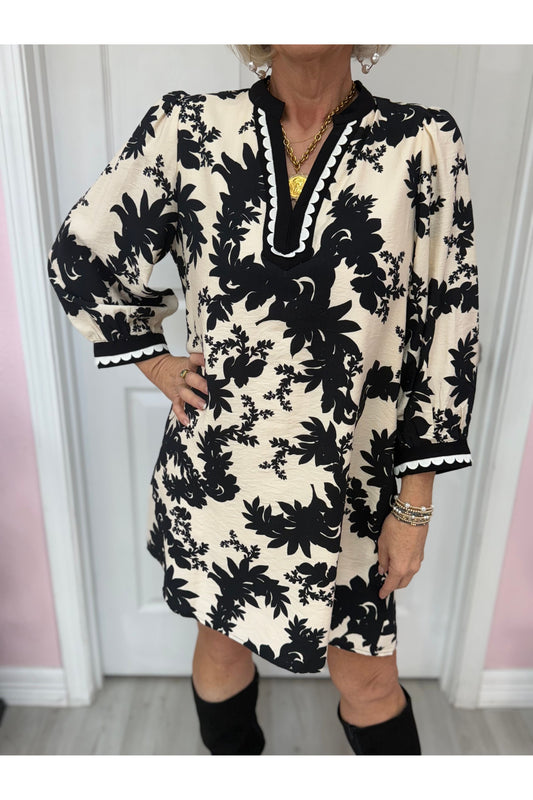 Rachel Black/Cream Floral Shift Dress