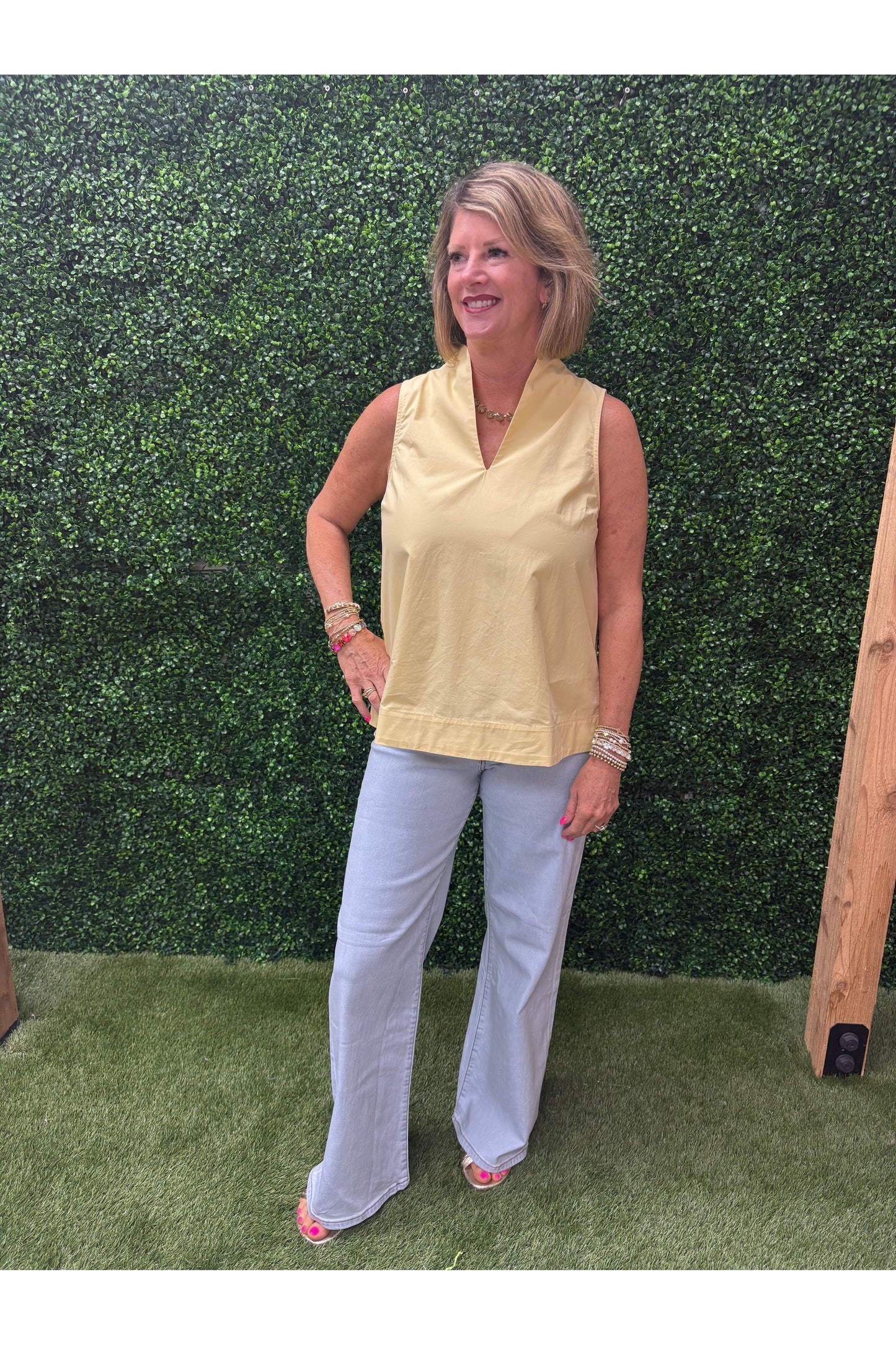 Journee Sleeveless Top