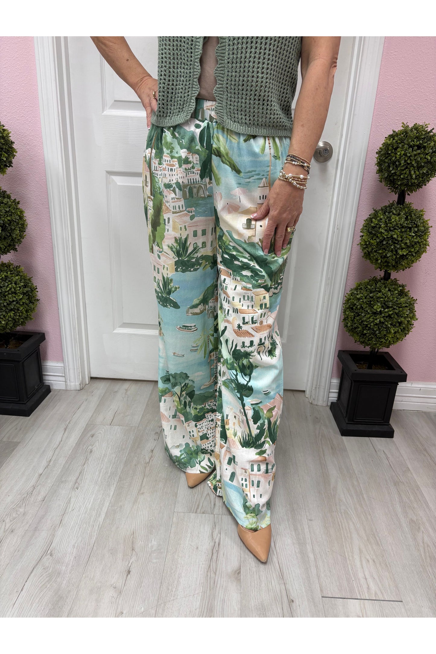 Piti Town Snipy Wide Leg Pants