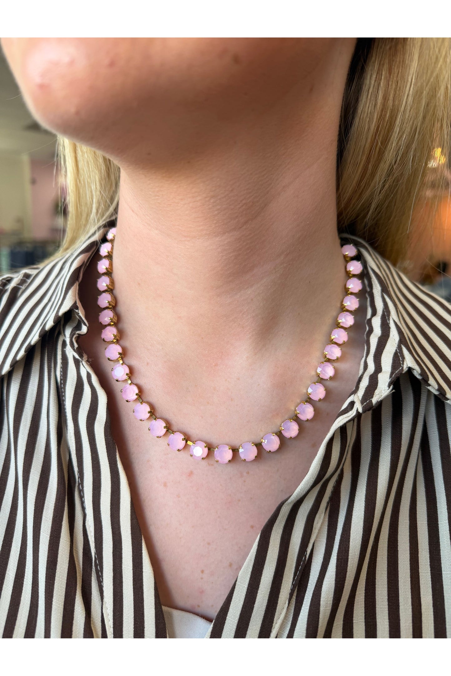 Tova Oakland Necklace Ultra White Opal Petal Pink