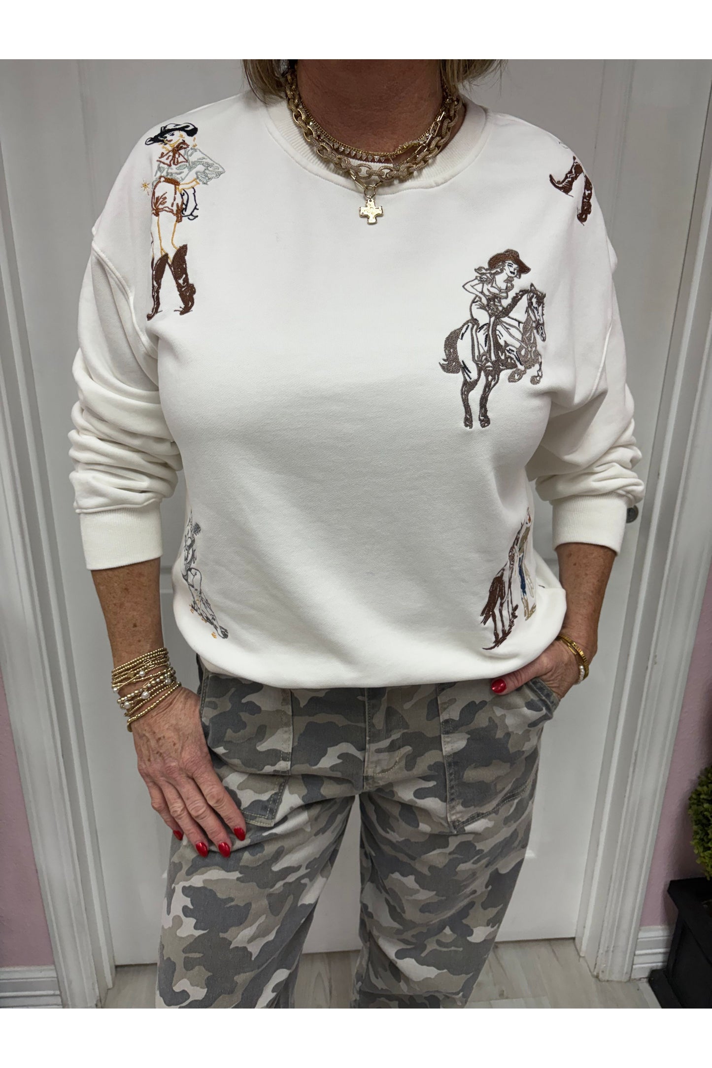 Western Motif Embroidered Graphic Sweatshirt